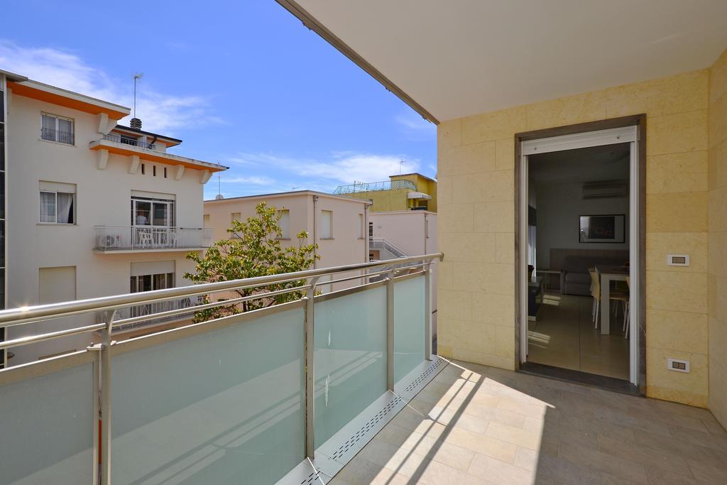 Appartamenti Mare Lignano Sabbiadoro Exterior photo
